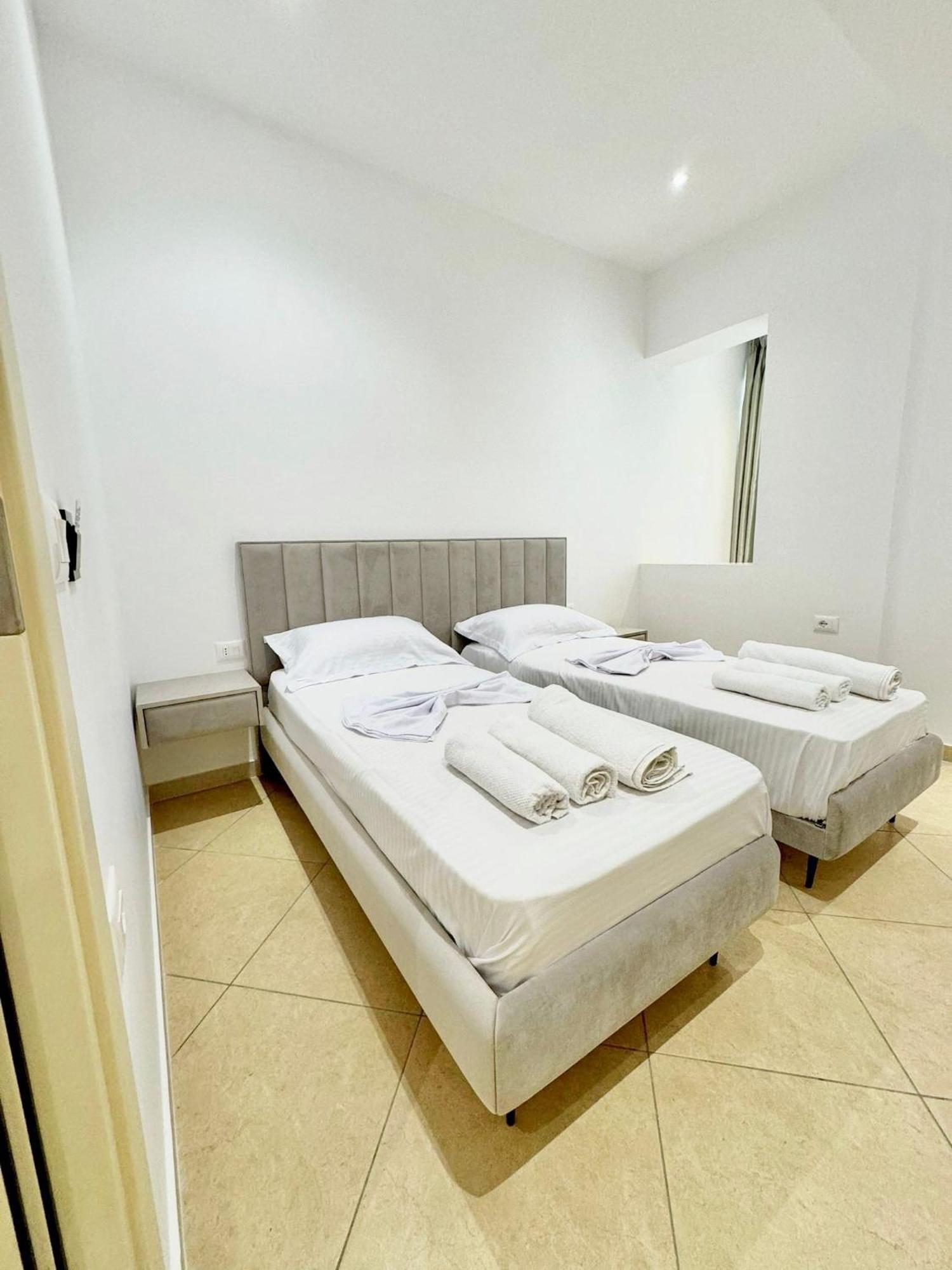 Hotel Balili Vlore Exterior photo